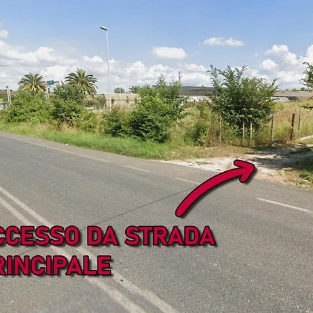 Casale Bianco Al Casello Dell' Autostrada Guidonia Extérieur photo